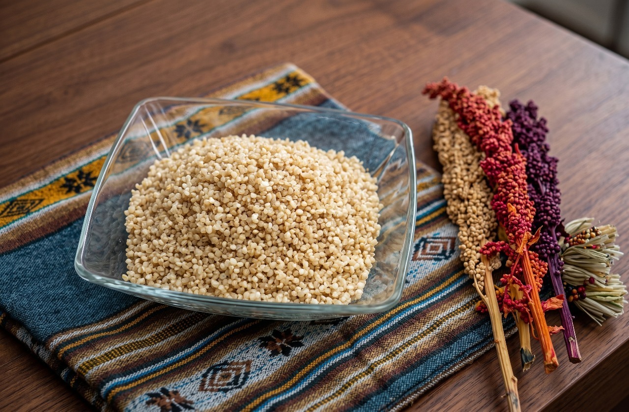 Quinua real orgánica — grano de alta calidad de exportación